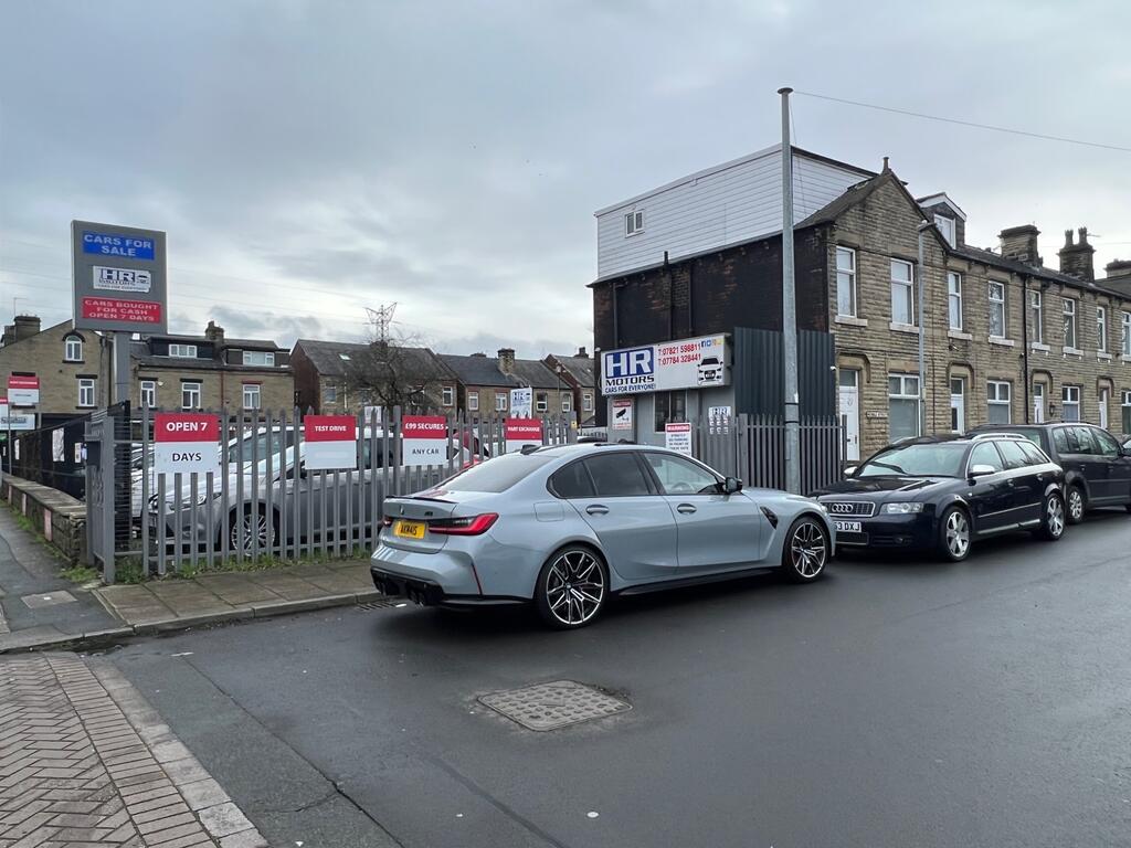 H.R MOTORS YORKSHIRE LTD Car dealership in Dewsbury AutoTrader