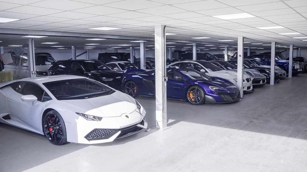 APEX PRESTIGE AUTOS LTD Car dealership in Luton AutoTrader