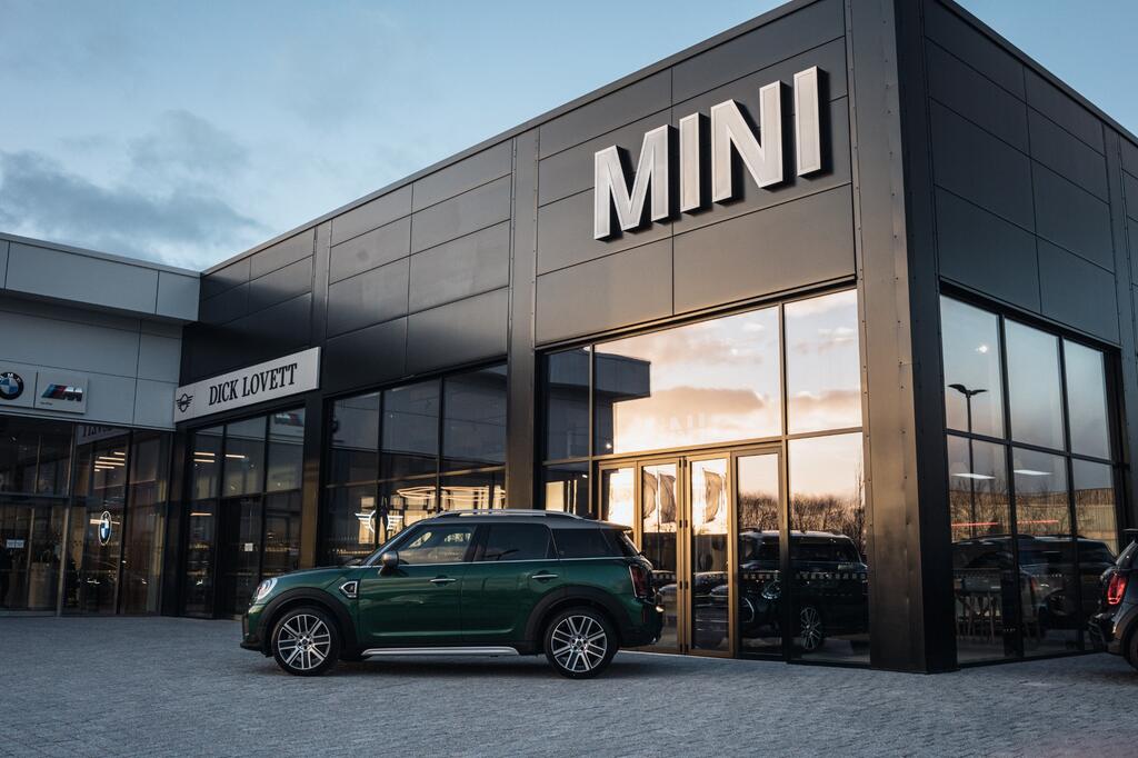 Dick Lovett MINI Melksham Car dealership in Melksham AutoTrader