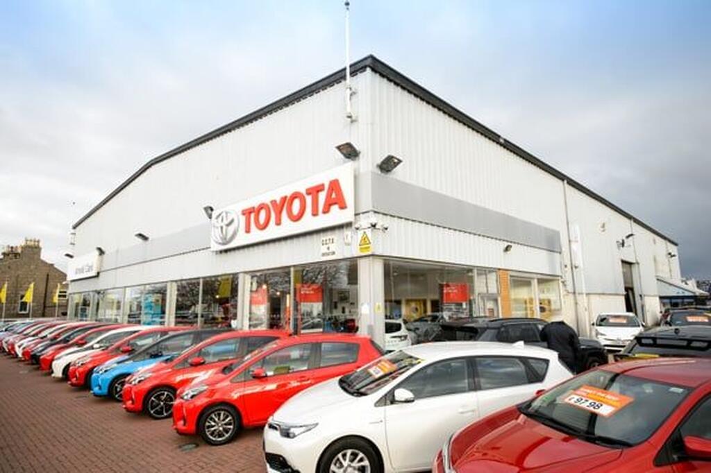 Arnold Clark Toyota/Mazda (Aberdeen) Car dealership in Aberdeen