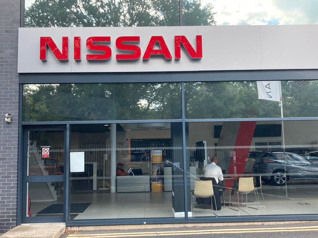 Bristol Street Motors Nissan Chesterfield Car dealership in