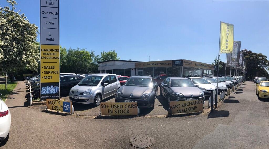 Hardings Renault Car dealership in Hemel Hempstead AutoTrader