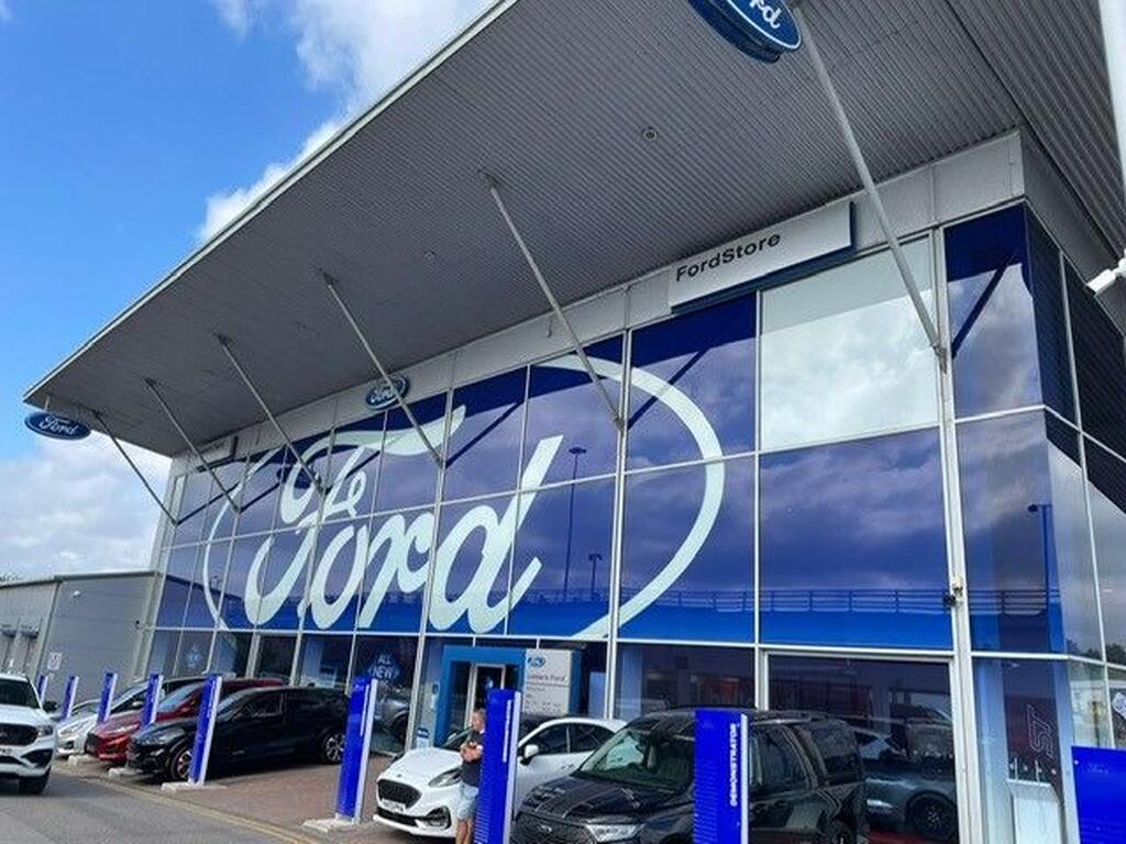 Lookers Ford York Road Car dealership in Leeds AutoTrader