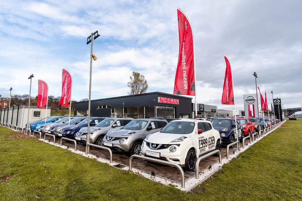 Nissan Dundee Car dealership in Dundee AutoTrader
