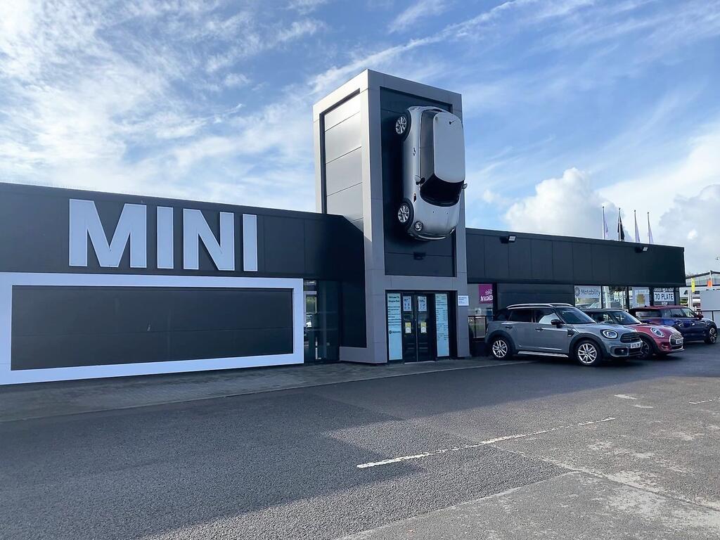 Douglas Park MINI Stirling Car dealership in Stirling AutoTrader