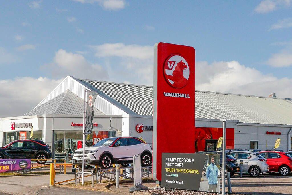 Stoke-on-Trent Vauxhall / Peugeot / Vanstore | Car dealership in Stoke