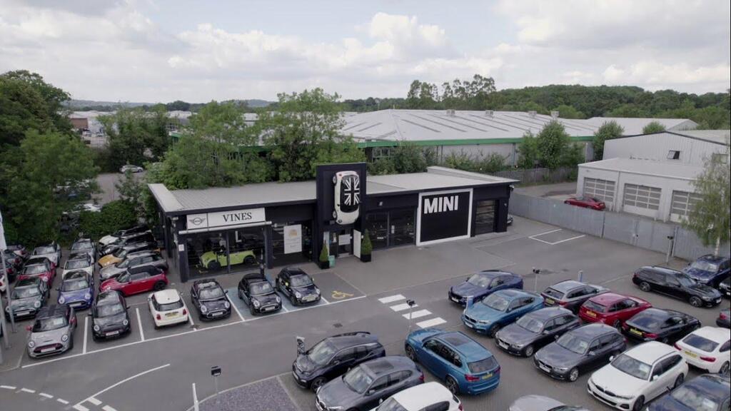 Vines of Redhill MINI Car dealership in Salfords AutoTrader