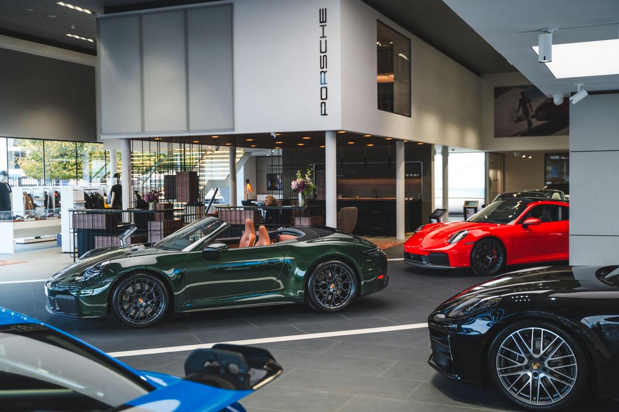 Porsche Centre Exeter | Car dealership in Exeter | Autotrader
