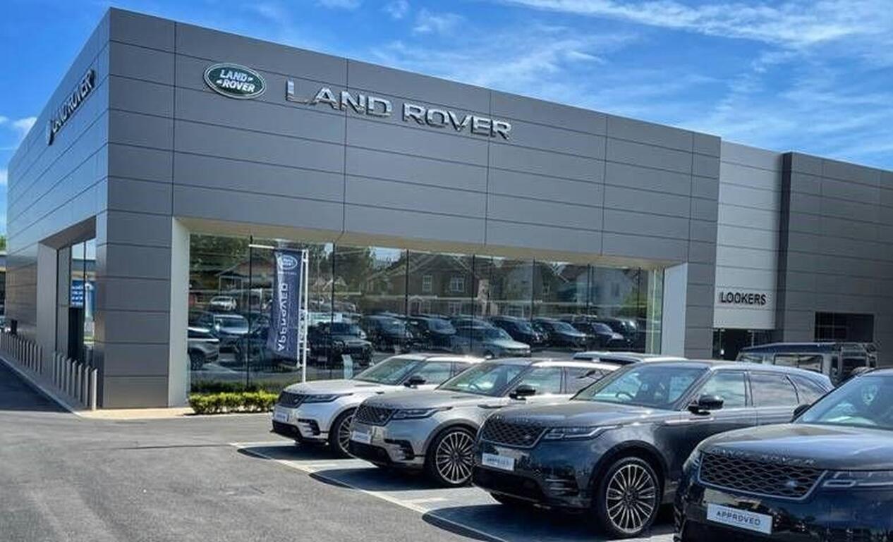 Lookers Land Rover Stortford Car dealership in