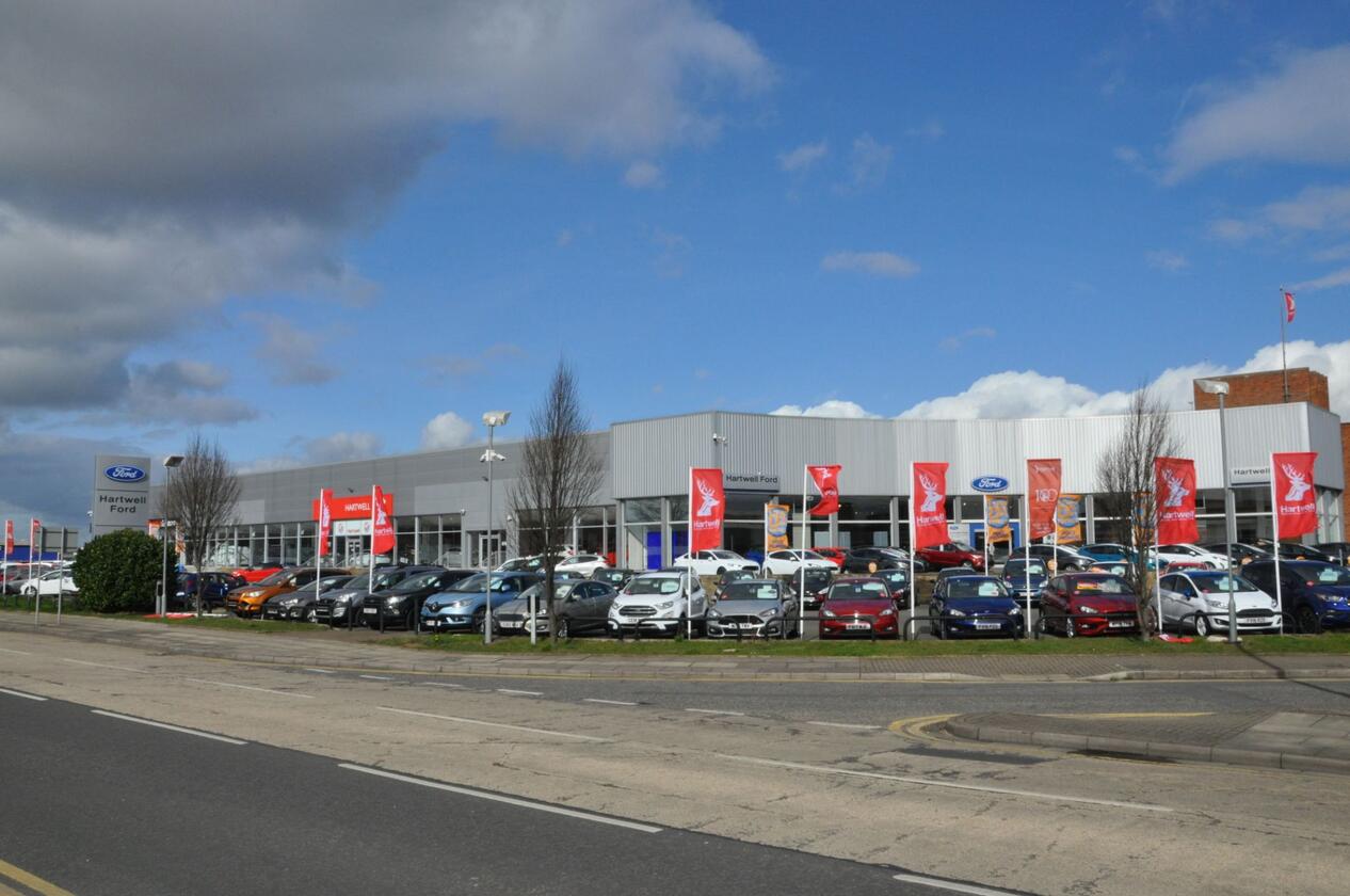 Hartwell Grimsby Ford Car dealership in Lincs AutoTrader