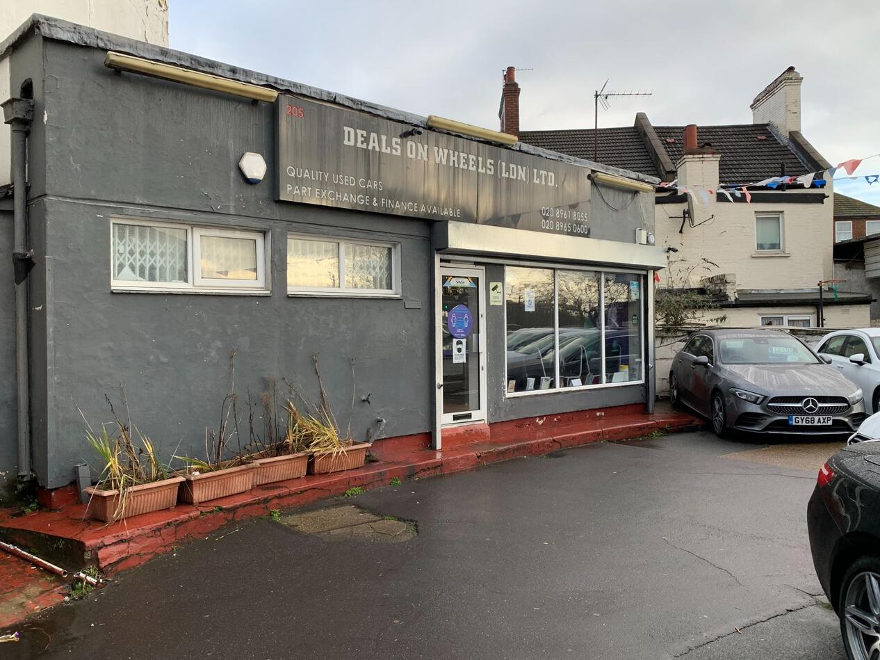 Deals On Wheels (LDN) Ltd Car dealership in London AutoTrader