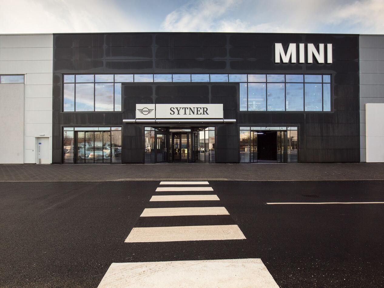 Sytner Mini Sign Sytner Sheffield MINI | Car dealership in Sheffield | AutoTrader