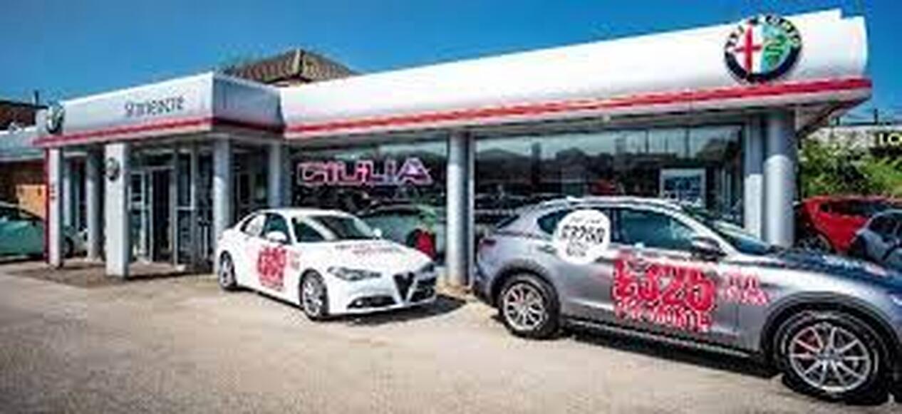 Stoneacre Chesterfield Jeep Car dealership in Chesterfield AutoTrader