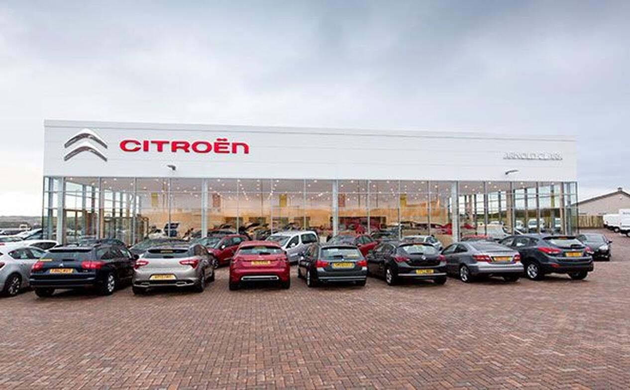 Arnold Clark Armadale Citroen / Vanstore Car dealership in Armadale