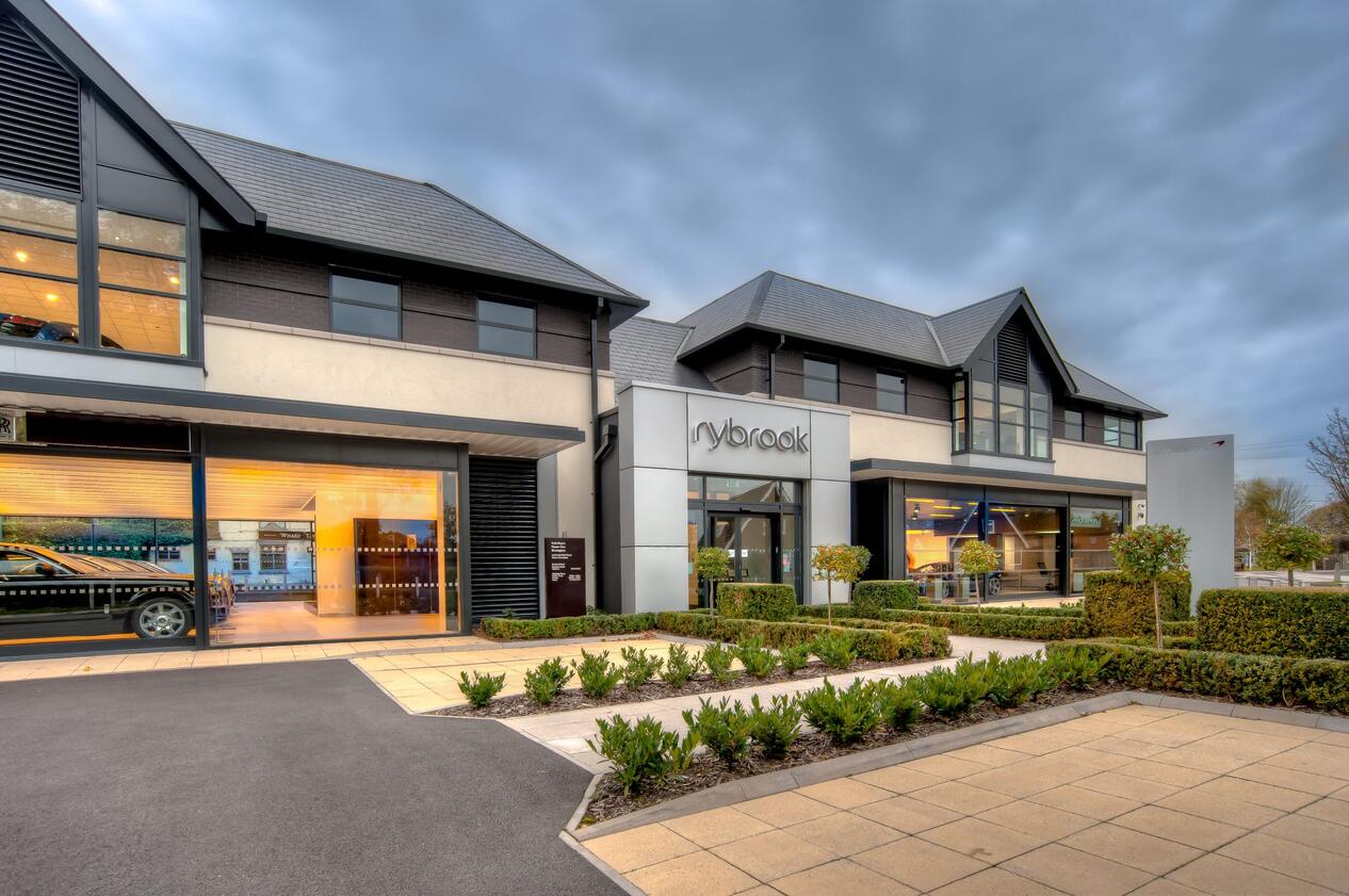 McLaren Birmingham Car dealership in Solihull AutoTrader