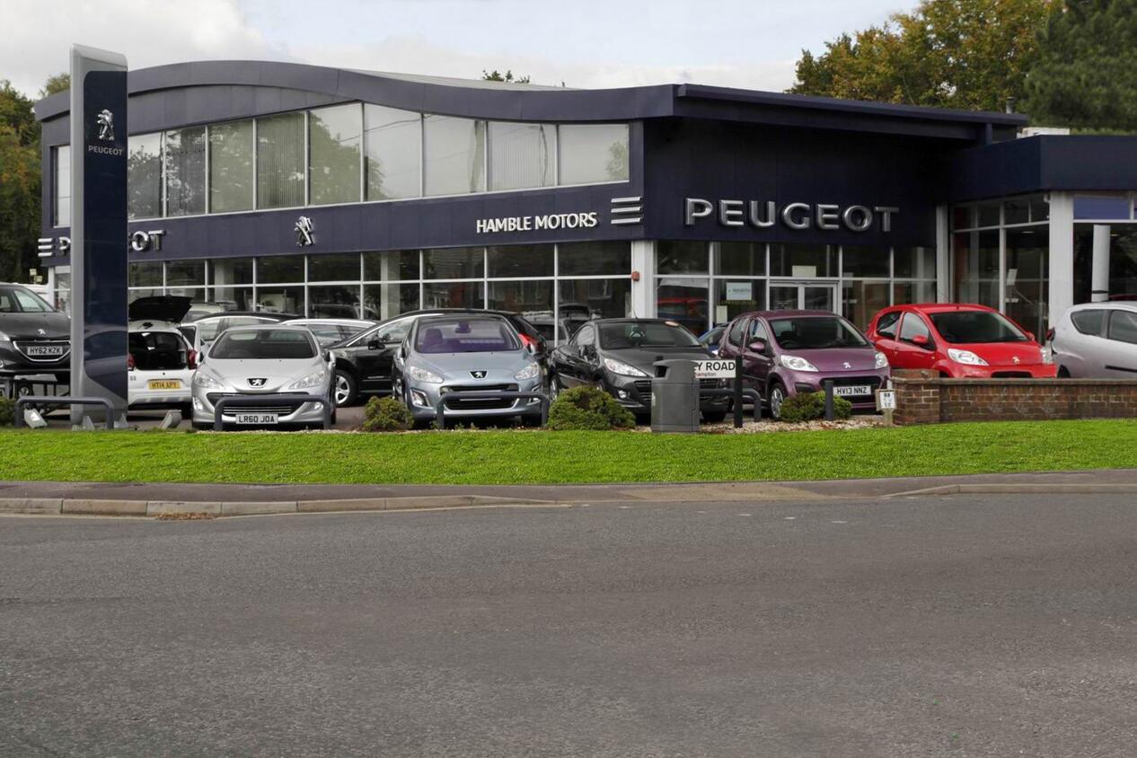 Hamble Motors Peugeot Car dealership in Southampton AutoTrader