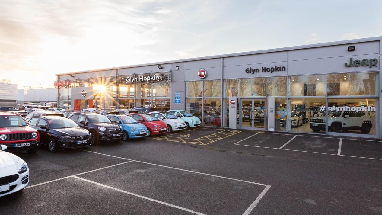 Glyn Hopkin Jeep Cambridge Car dealership in Cambridge AutoTrader
