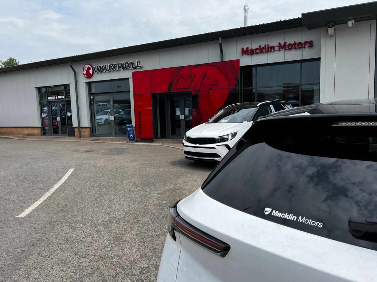 Macklin Motors Vauxhall Dunfermline Car dealership in Dunfermline