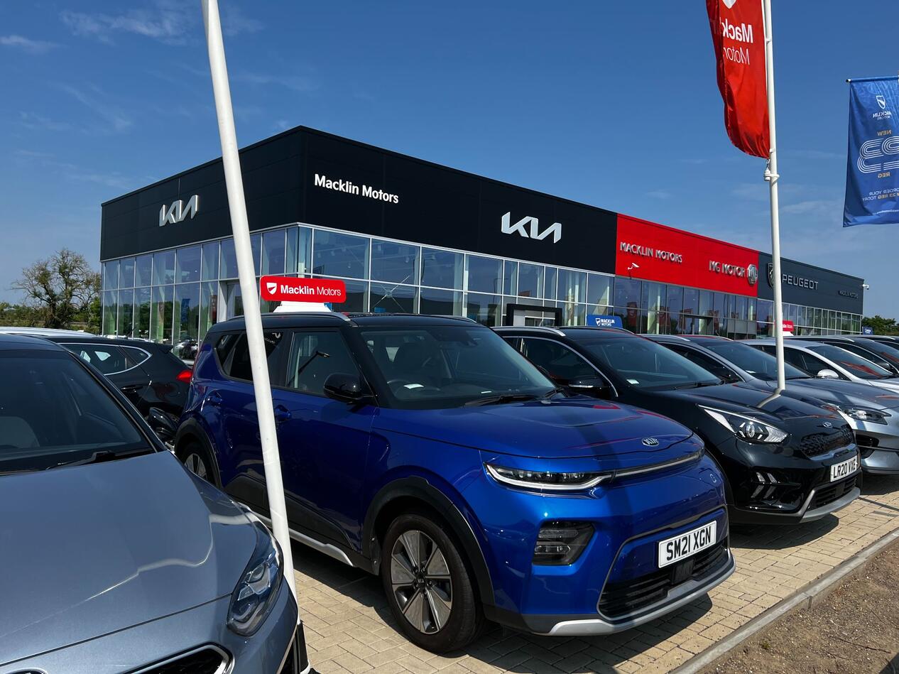 Macklin Motors Kia Edinburgh Car dealership in Newbridge AutoTrader