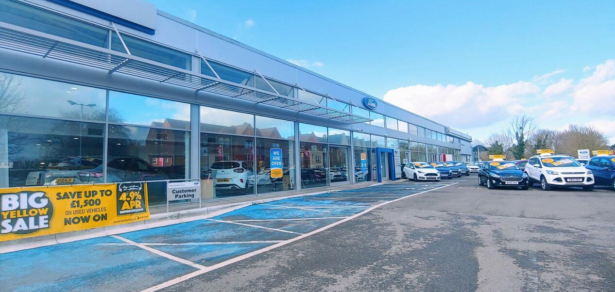Hartwell Abingdon Ford Car dealership in Oxford AutoTrader