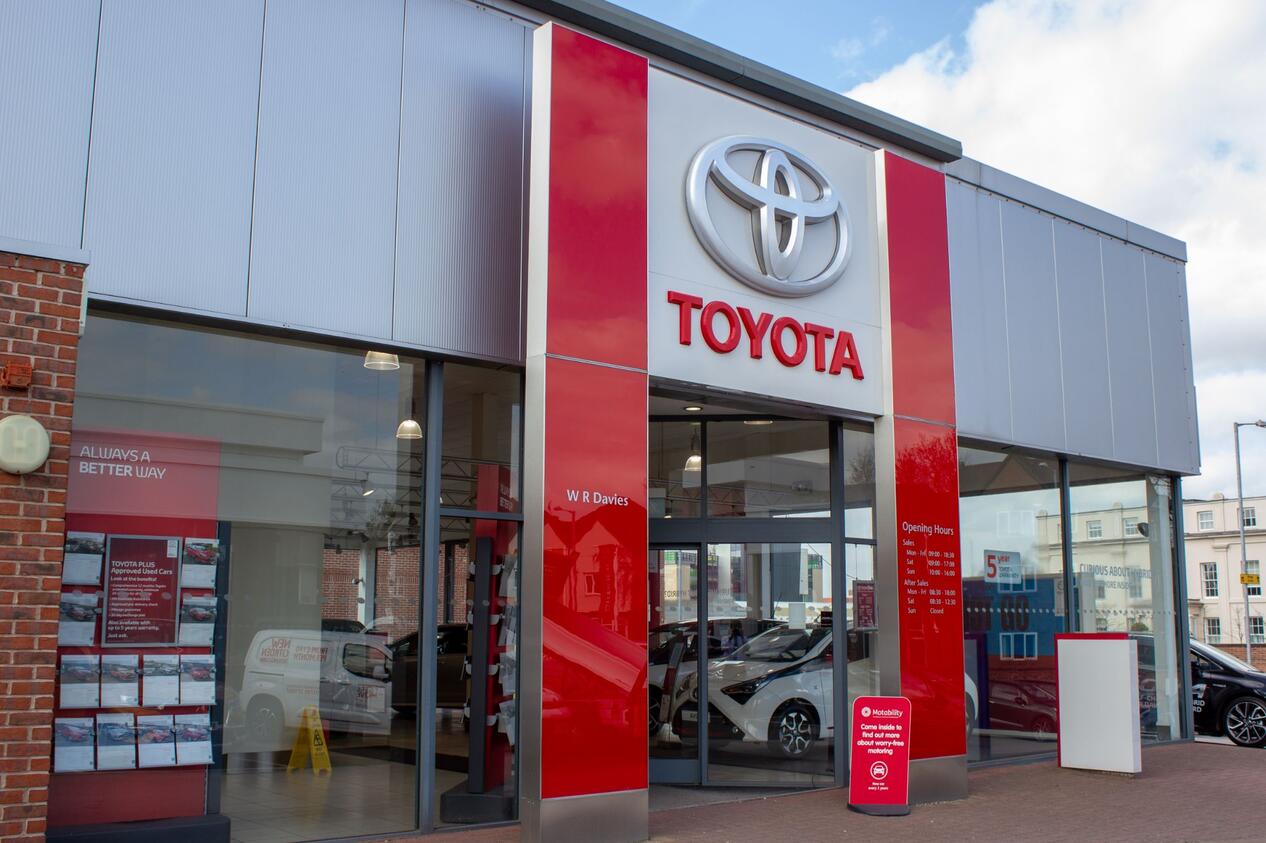 W R Davies Toyota Stafford Car dealership in Stafford AutoTrader