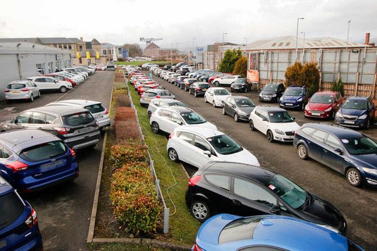 Arnold Clark Greenock Pottery Street Used Cars Car dealership in