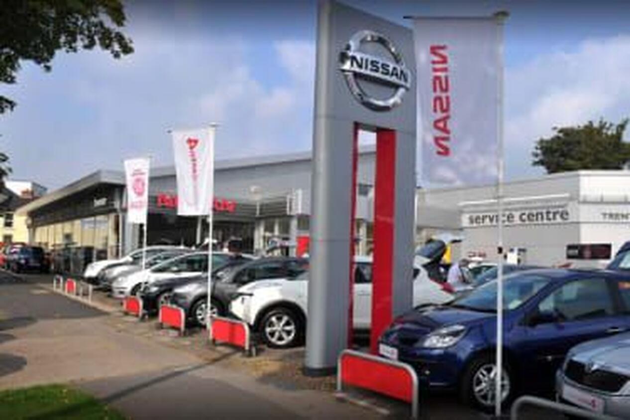 Trenton Hull Nissan Car dealership in Hull AutoTrader