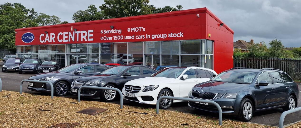 Snows Car Centre Newbury Car dealership in Newbury AutoTrader