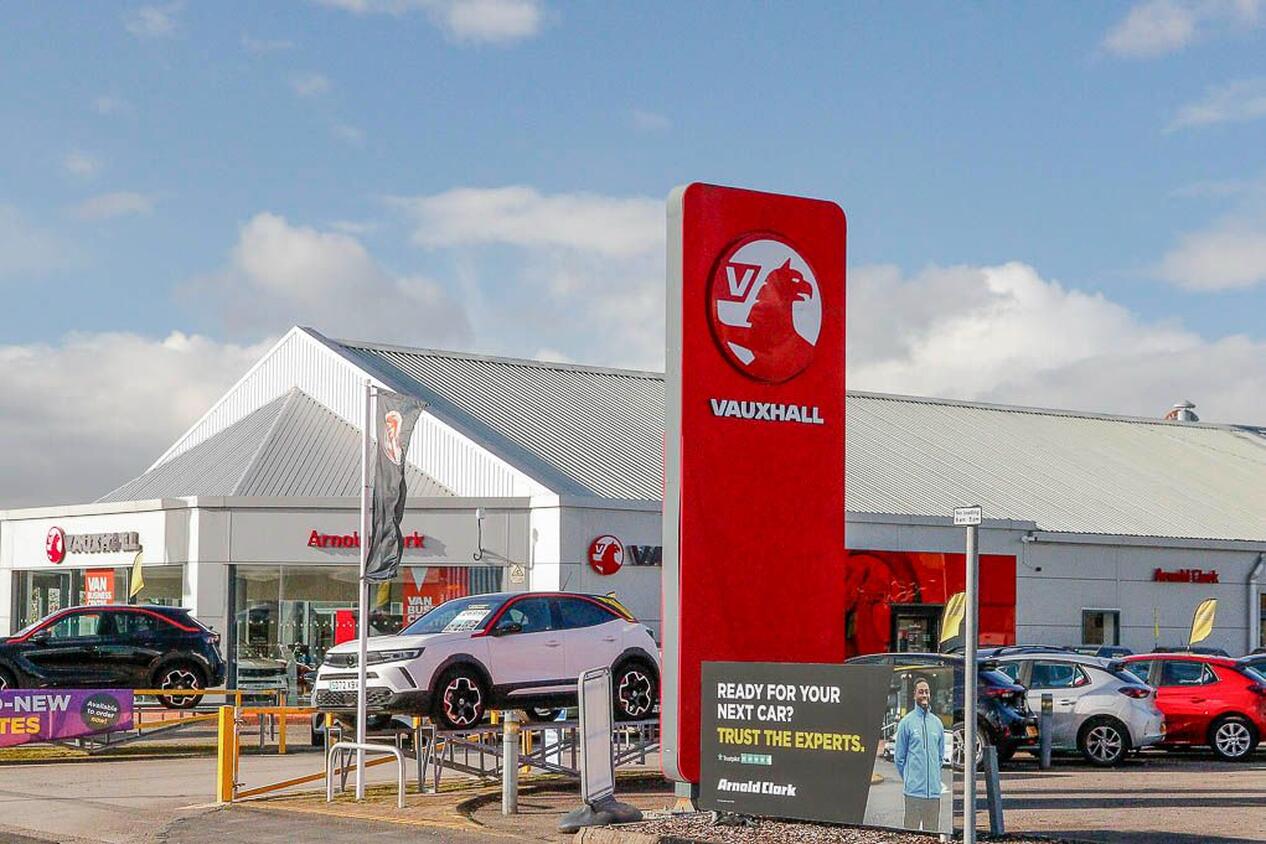 Stoke-on-Trent Vauxhall / Peugeot / Vanstore | Car dealership in Stoke