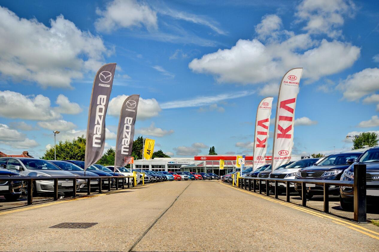 EMG Motor Group Cambridge Kia and Mazda Car dealership in Cambridge