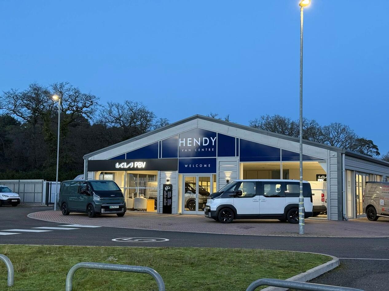 Hendy Car And Van Store