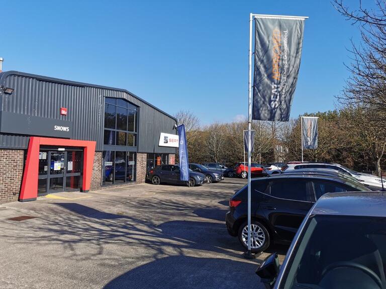 Snows SEAT Yeovil Car dealership in Yeovil AutoTrader