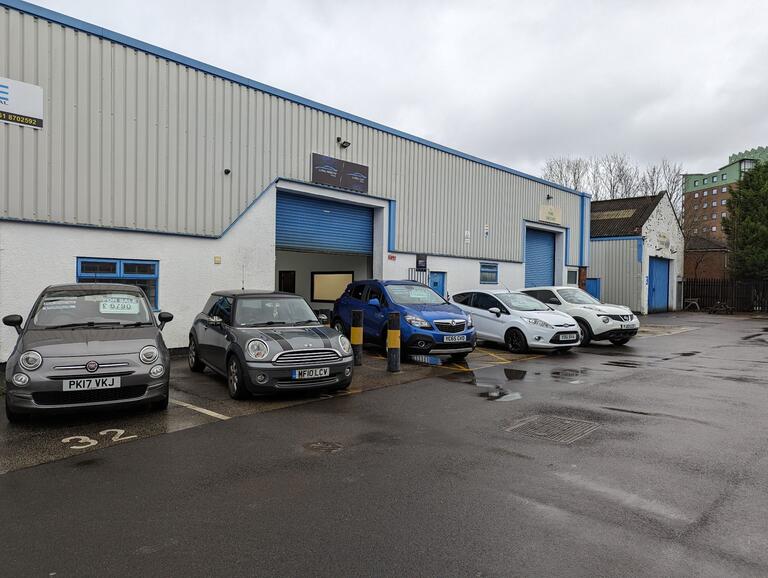 Luna Car Sales Ltd Car dealership in Manchester AutoTrader