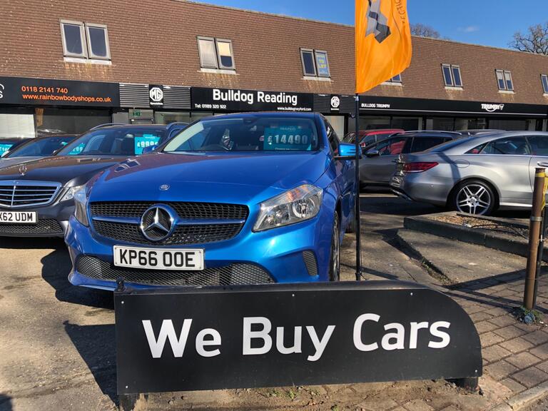 Bulldog Reading Car dealership in Wokingham AutoTrader