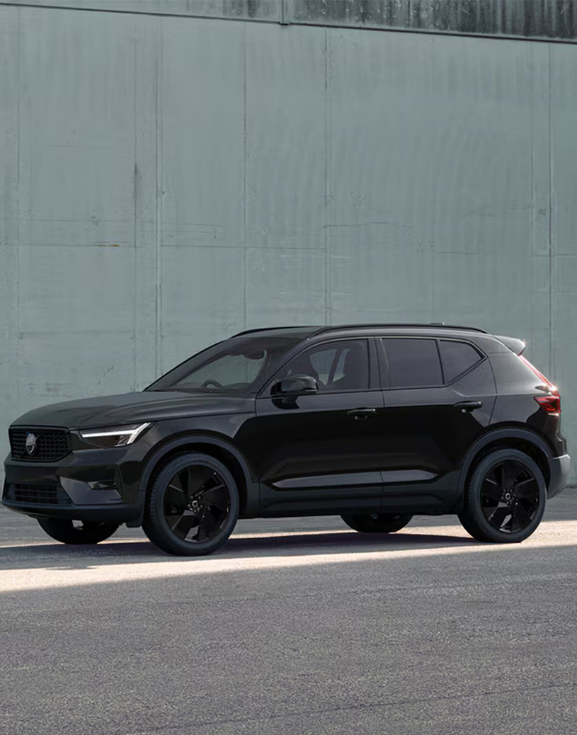 Turns heads in high gloss black