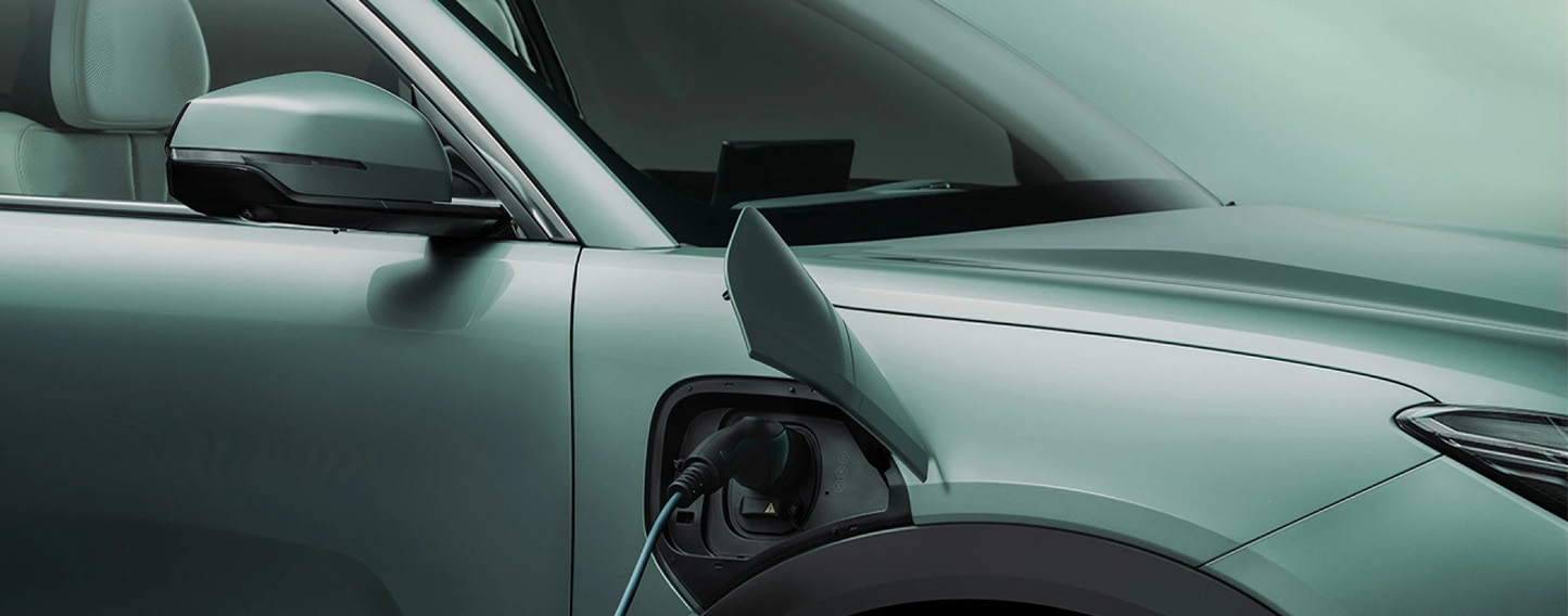 BATTERY TECHNOLOGY EX5 on charge