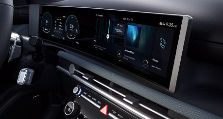 Dual 12.3 digital screens