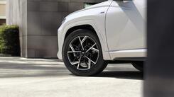 White Tucson view of tyre