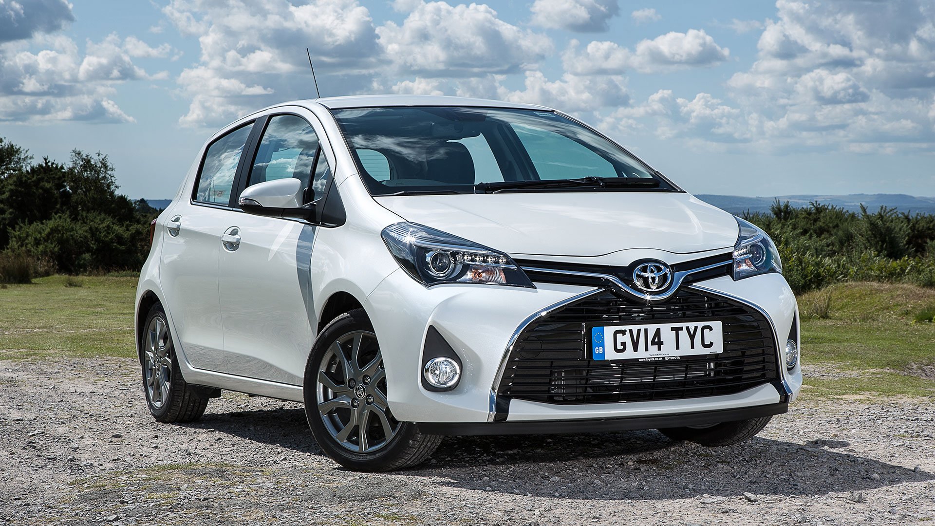 2014 Toyota Yaris Pictures  US News