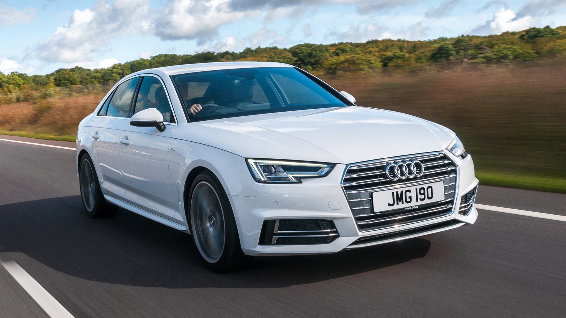 Audi A4 Saloon (2015 - 2018) review | AutoTrader