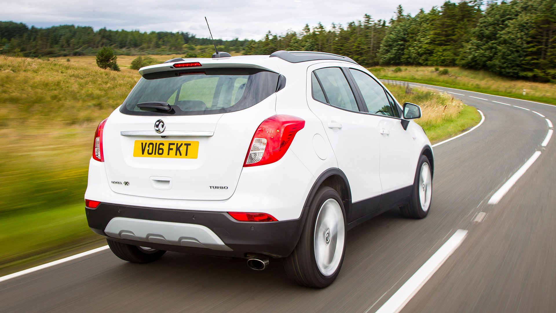 band Headless Pile of Vauxhall Mokka X SUV (2016 - 2019) review | AutoTrader