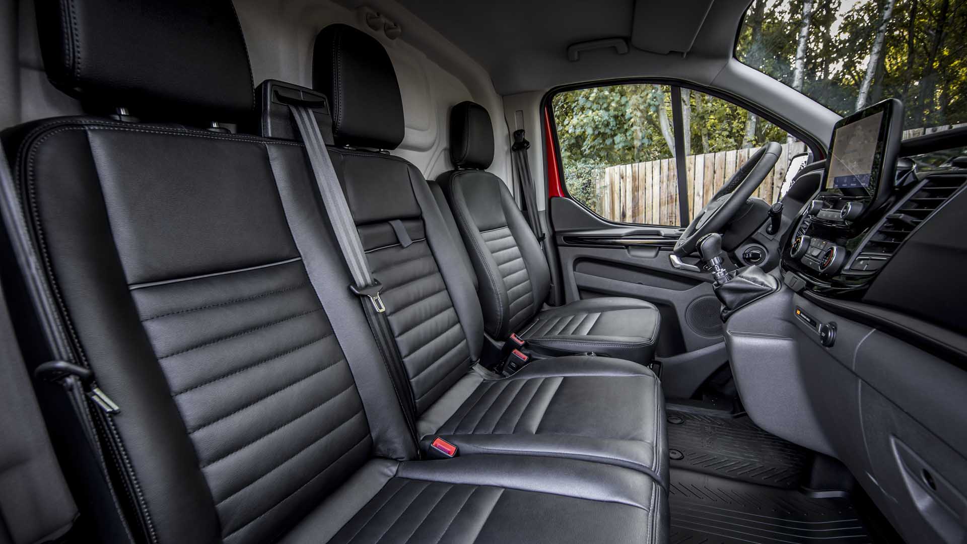 Ford Transit Custom Trail Panel Van 
