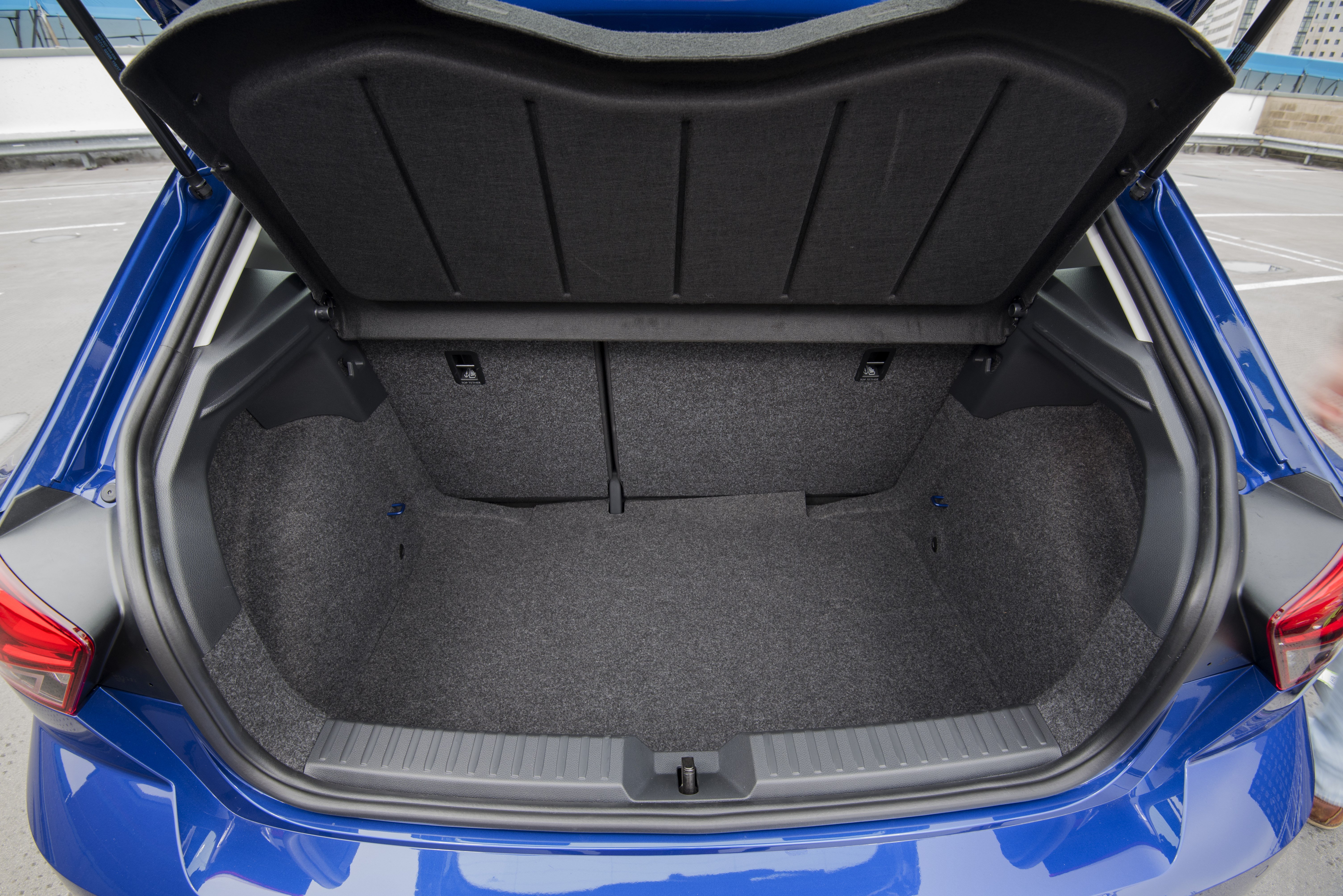 seat leon top tether