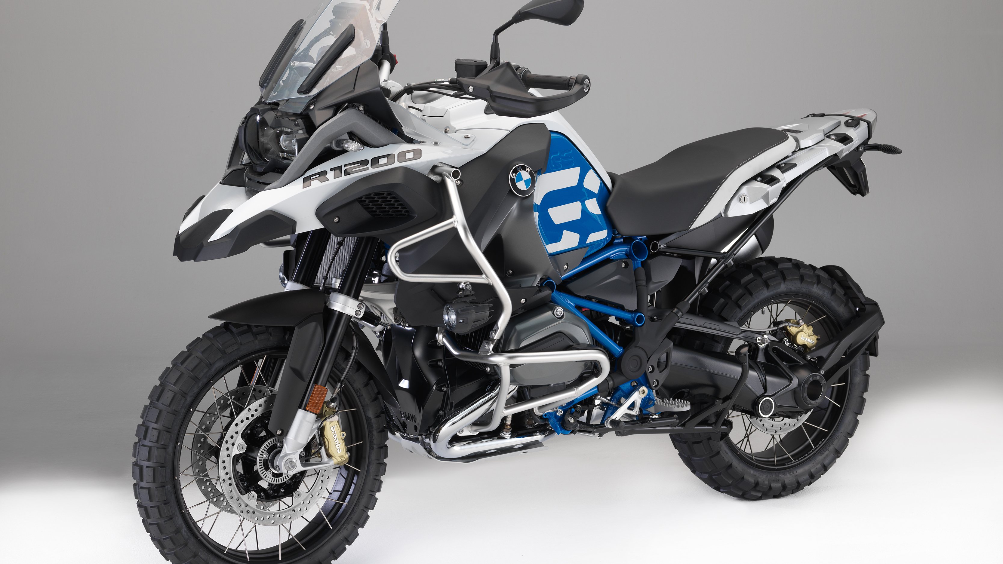 BMW R1200GS Adventure Adventure (2017 - ) review | Autotrader