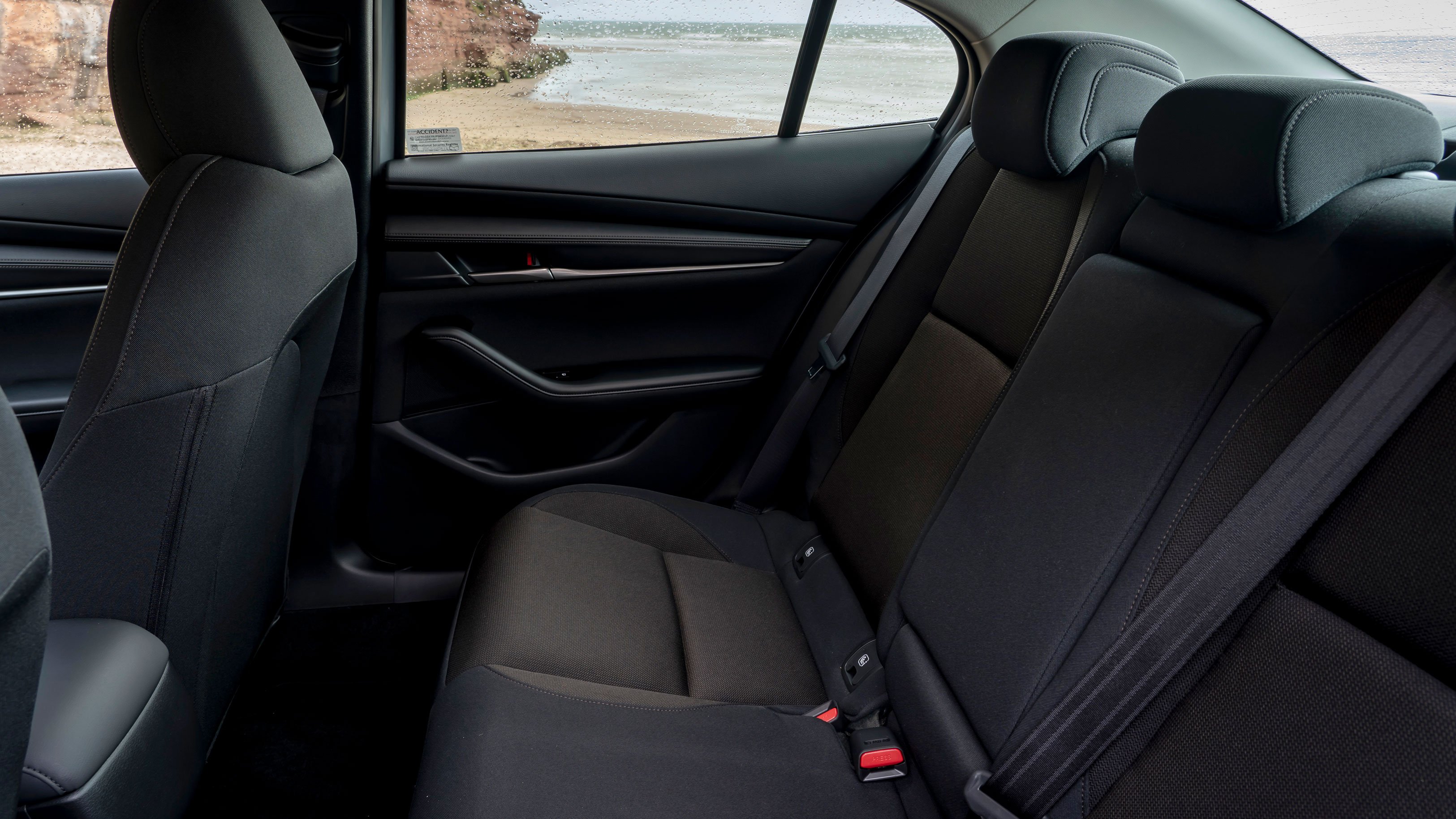 Mazda 6 2.0 SE 4d 2015 REAR SEAT COVER BACK PROTECTOR
