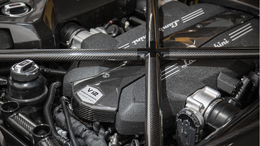 Lamborghini Aventador
