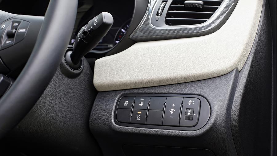 2016 Kia Carens safety