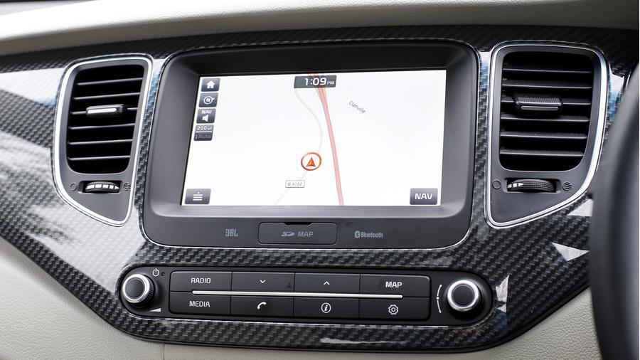 2016 Kia Carens equipment
