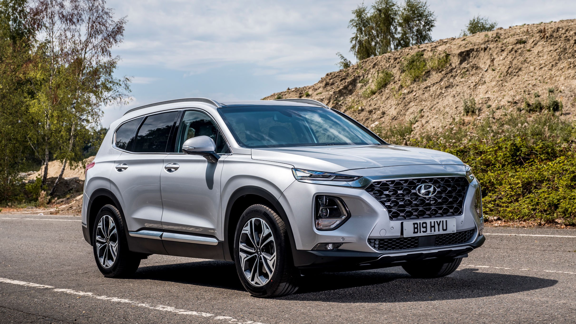 Hyundai Santa Fe SUV (2018 - 2020) review | AutoTrader