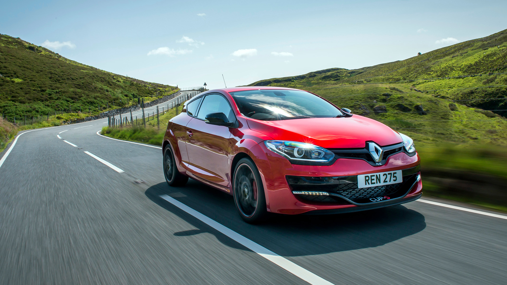 Renault Sport Megane 275 Coupe (2013 - ) review | Auto Trader UK